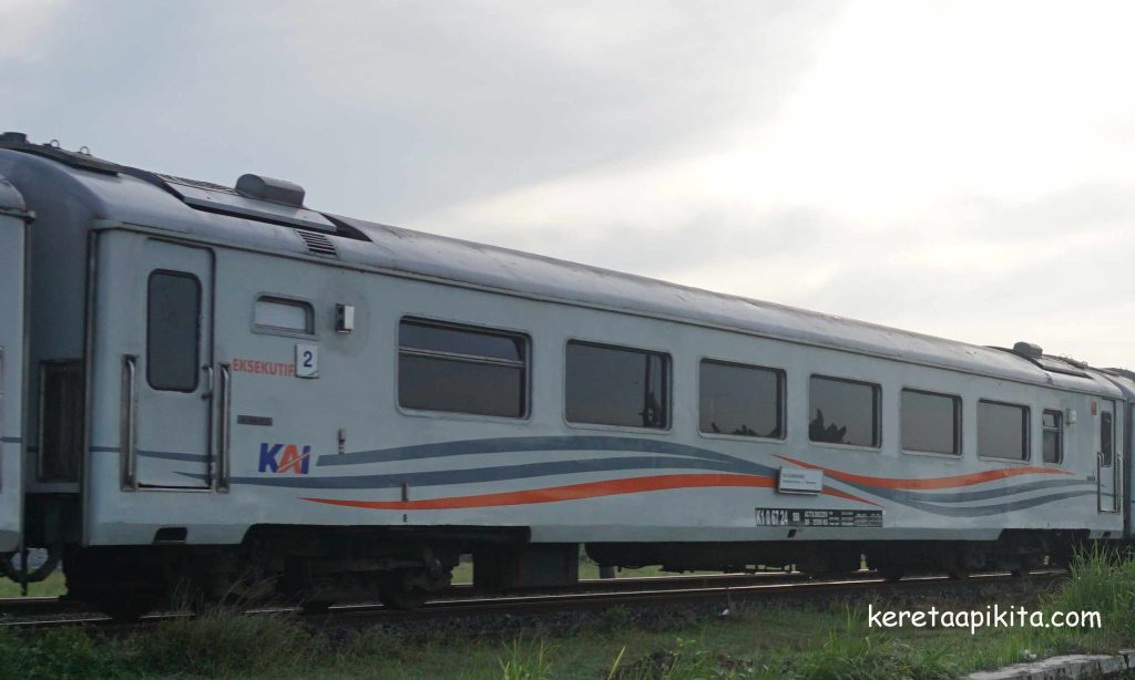 KA Gumarang Eksekutif