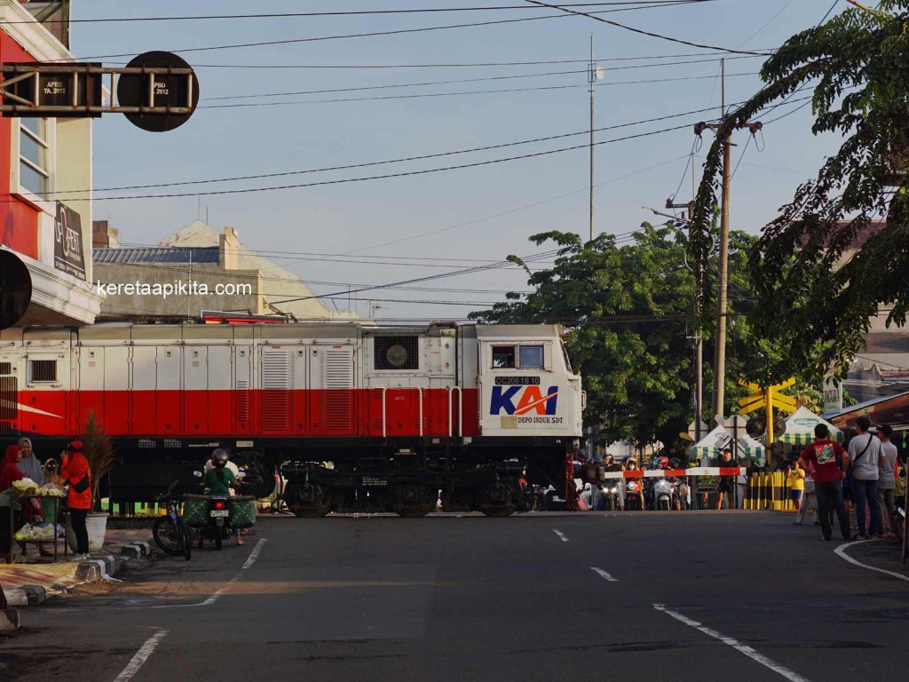 Lokomotif CC 206 16 10