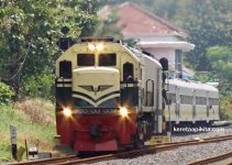 Lokomotif Vintage CC 201 83 34