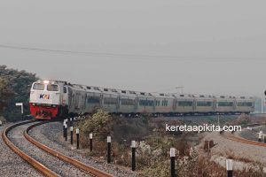 Kereta Api Mutiara Selatan