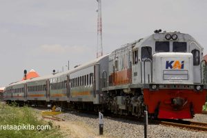 Kereta Sritanjung