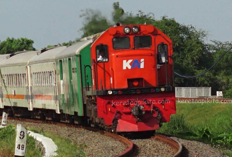 Cc201 Rnb Lokomotif RnB Di Jawa - Kereta Api Kita