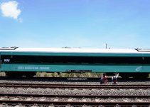 Kereta Petani dan Pedagang