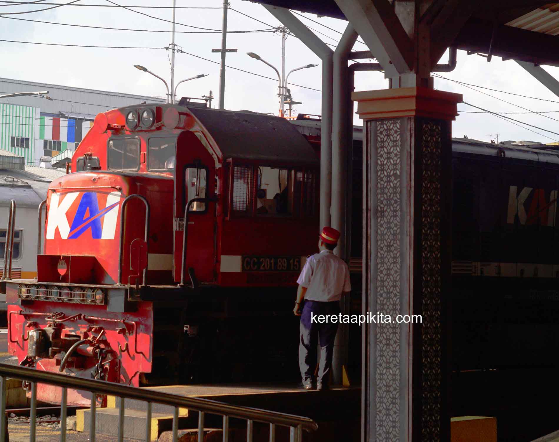 Cc201 Rnb Lokomotif RnB CC201 89 15 SDT Menjalani Perawatan - Kereta Api Kita