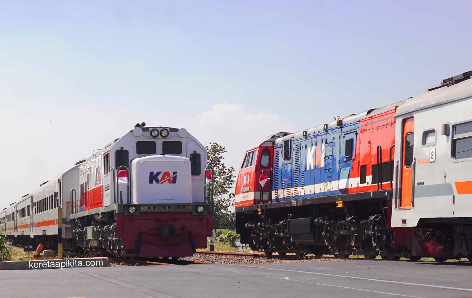 Kereta Api Papasan