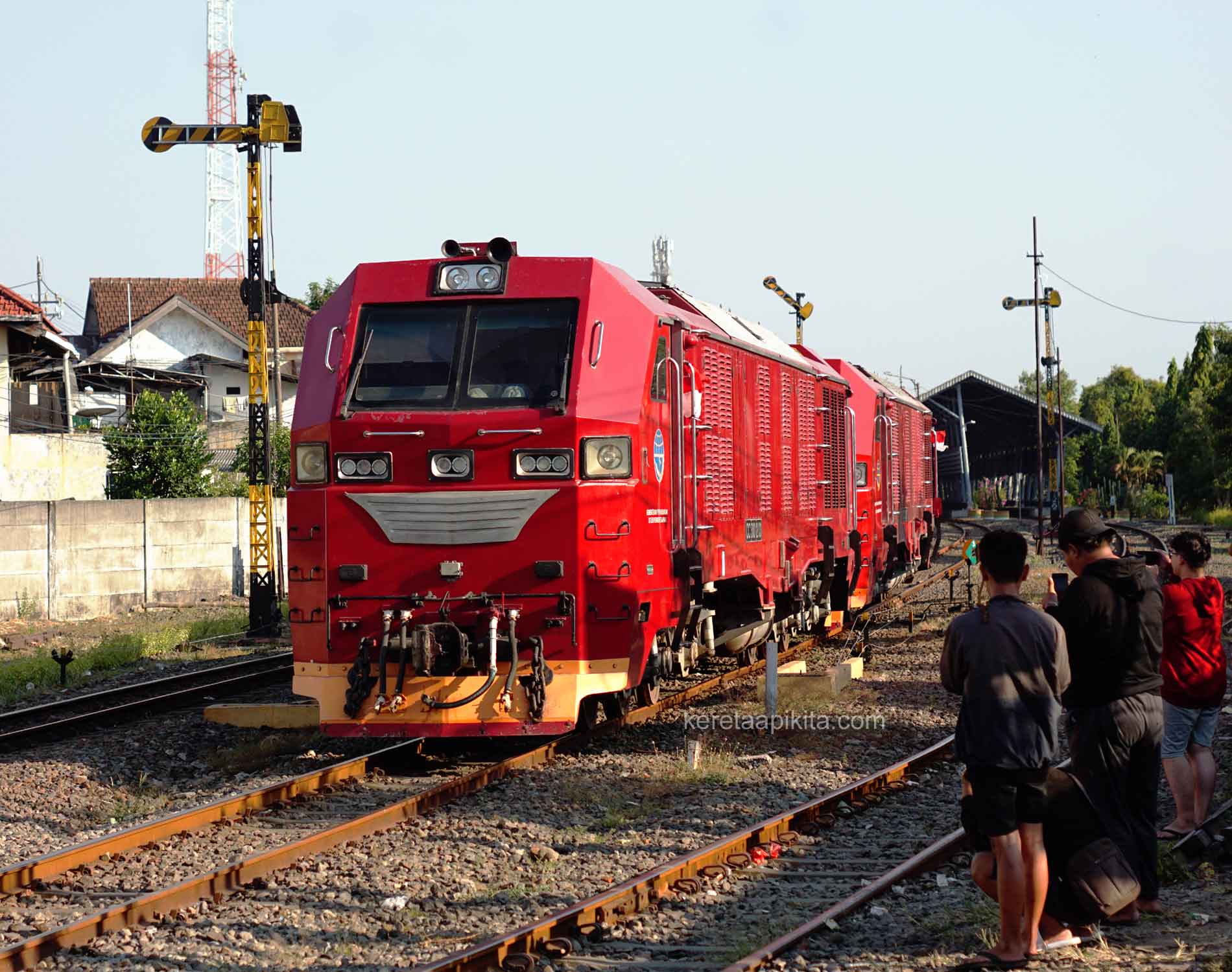 Lokomotif CC300 12 01